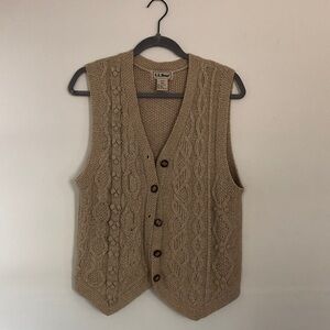 Vintage L.L. Bean Women's Beige Knit Vest